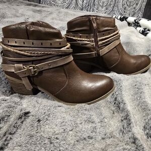 Brown Ankle Boots with Braided Straps